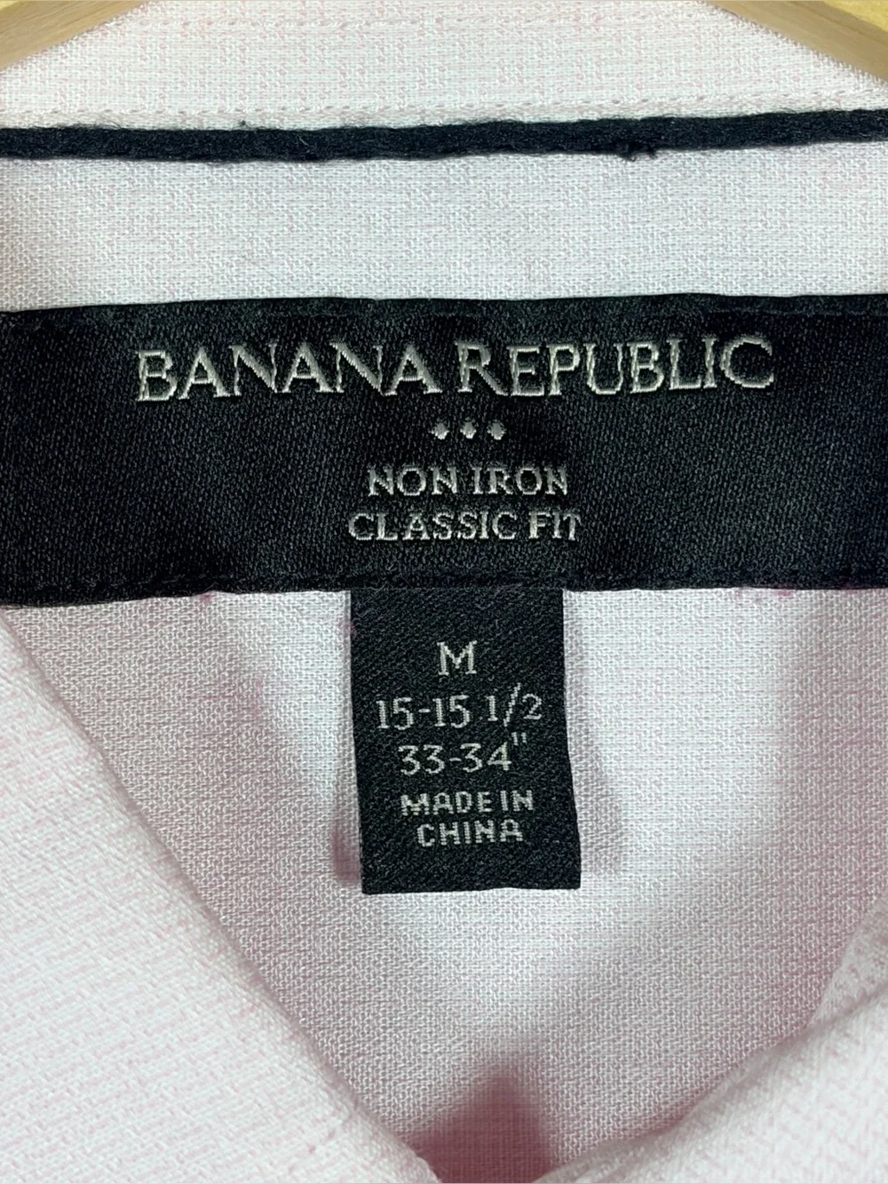 Banana Republic Men’s Long Sleeve Button Down Non Iron Shirt Pink Size Medium